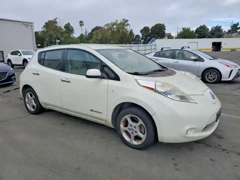 JN1AZ0CP6BT006652 2011 NISSAN LEAF-3
