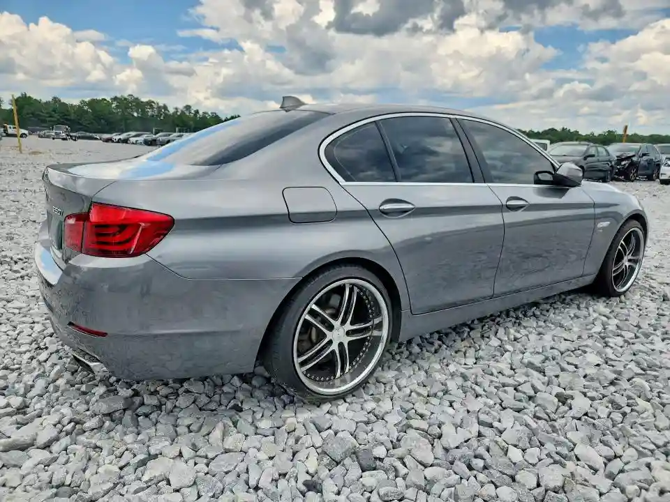 WBAFU9C58CC787922 2012 BMW 5 SERIES-2