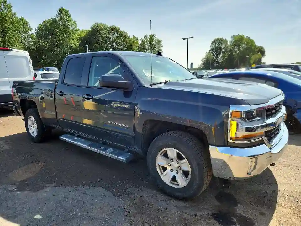 1GCVKREC9HZ329312 2017 CHEVROLET SILVERADO-3