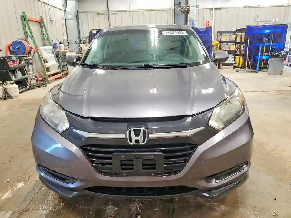 3CZRU5G3XHM727741 2017 HONDA HR-V-4