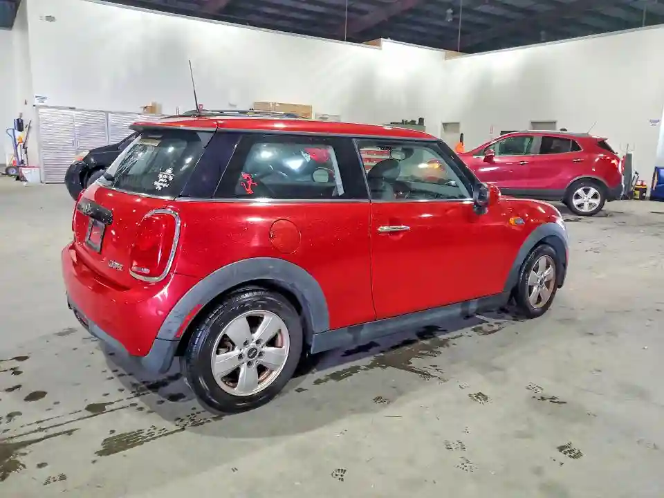 WMWXP5C52G2D14701 2016 MINI COOPER-2