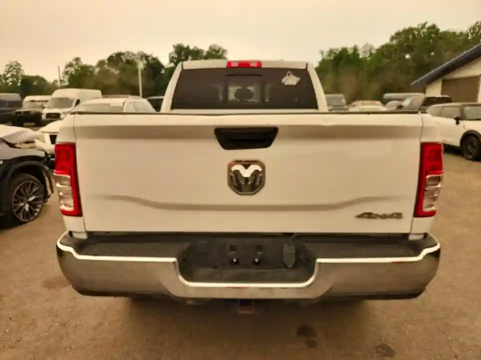 3C6UR5CJ3RG125695 2024 RAM 2500-5