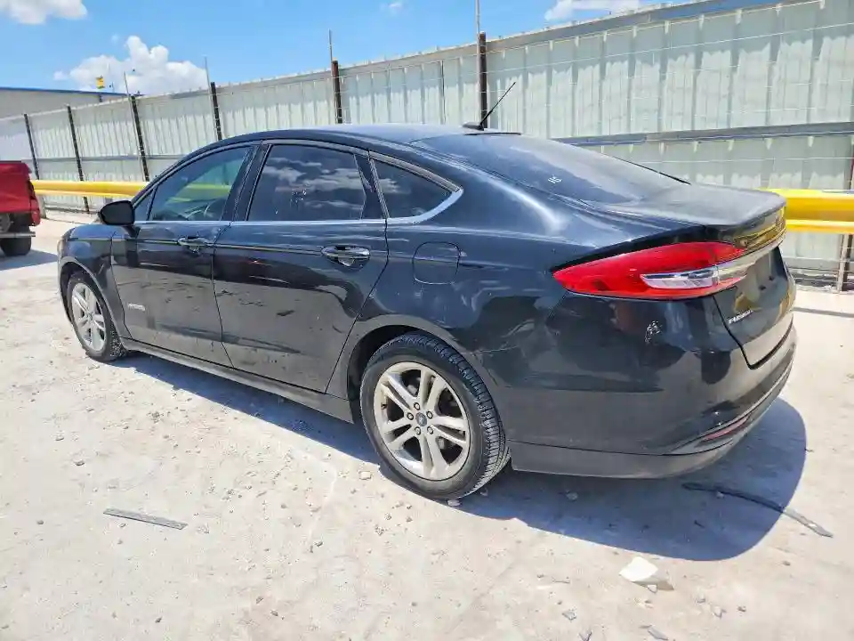3FA6P0LU0JR260037 2018 FORD FUSION-1