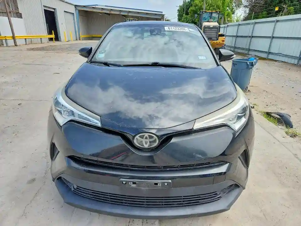 JTNKHMBX9J1007281 2018 TOYOTA C-HR-4