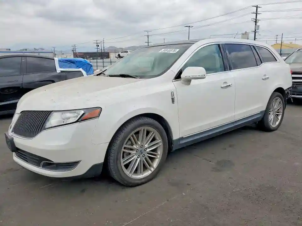 2LMHJ5AT5EBL57217 2014 LINCOLN MKT-0