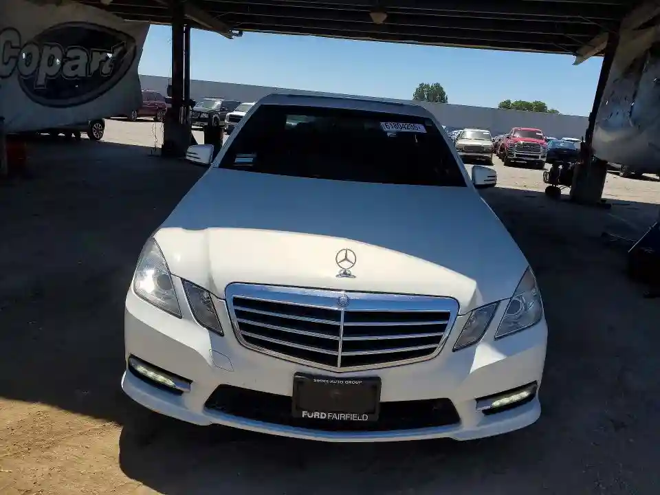 WDDHF5KB9CA568670 2012 MERCEDES-BENZ E-CLASS-4