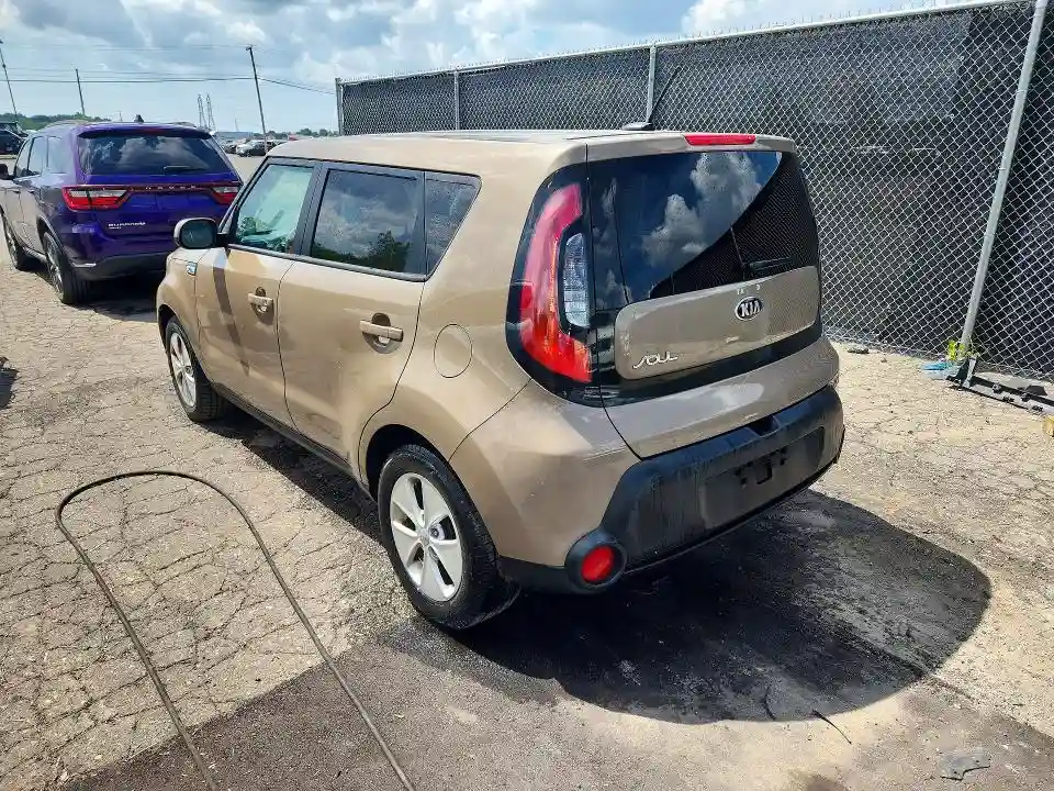 KNDJN2A25F7119437 2015 KIA SOUL-1