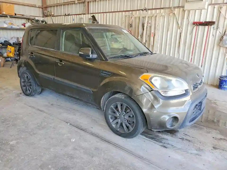 KNDJT2A67D7565692 2013 KIA SOUL-3