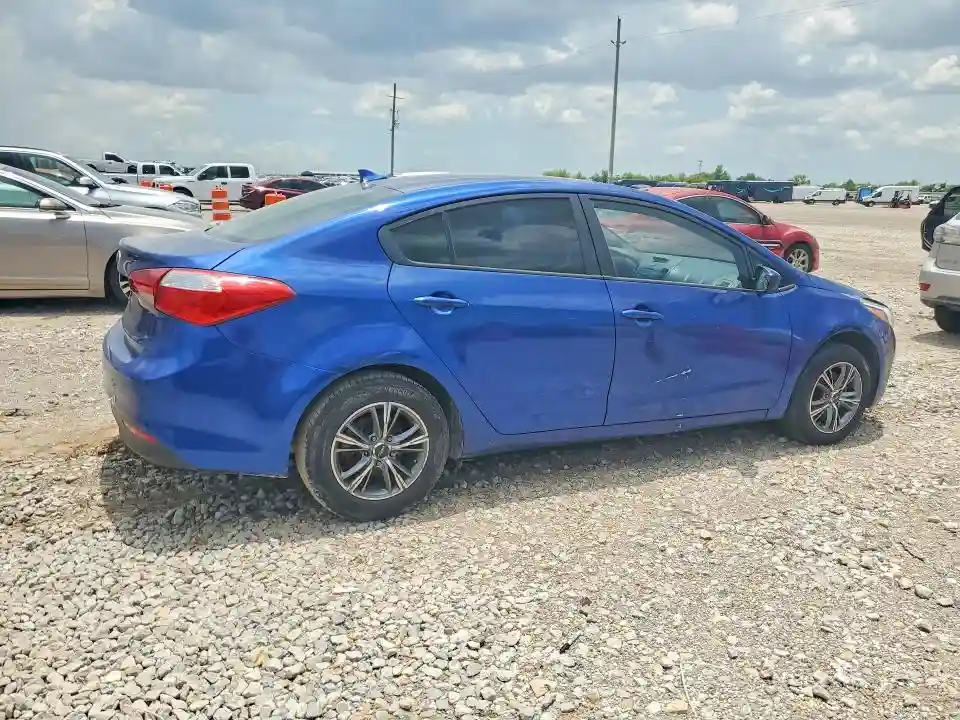 3KPFK4A74HE137775 2017 KIA FORTE-2