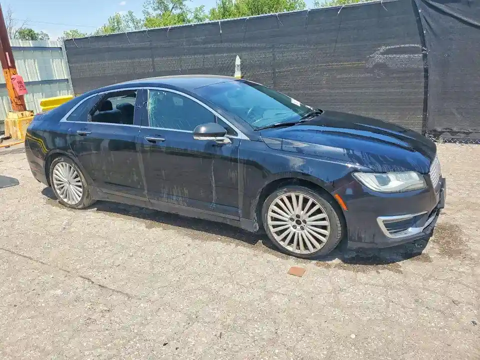 3LN6L5E90HR604032 2017 LINCOLN MKZ-3