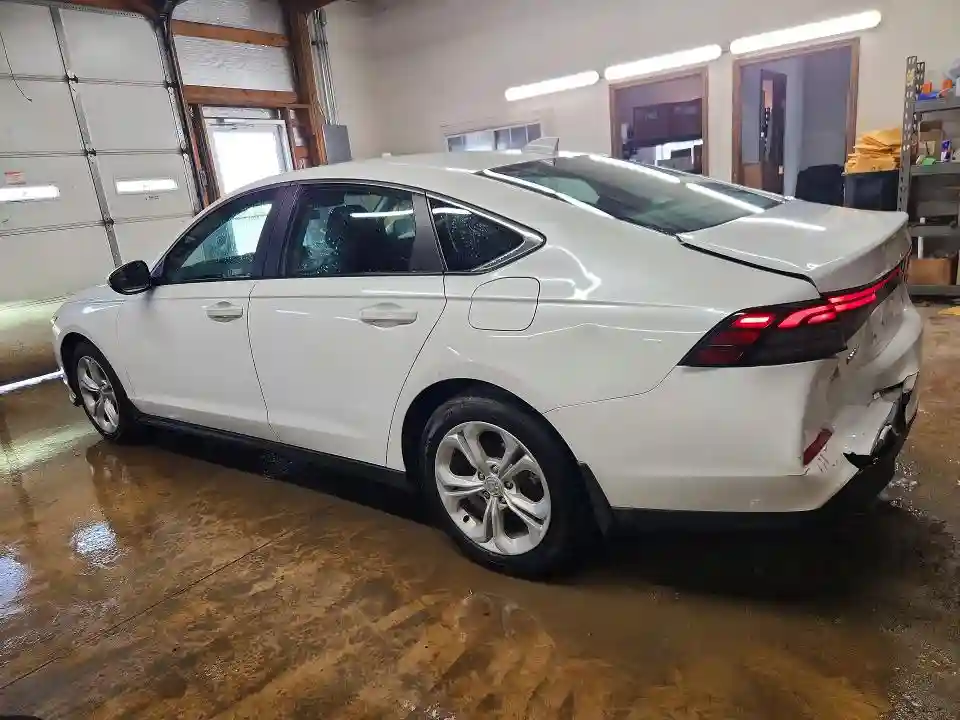 1HGCY1F27RA062556 2024 HONDA ACCORD-1