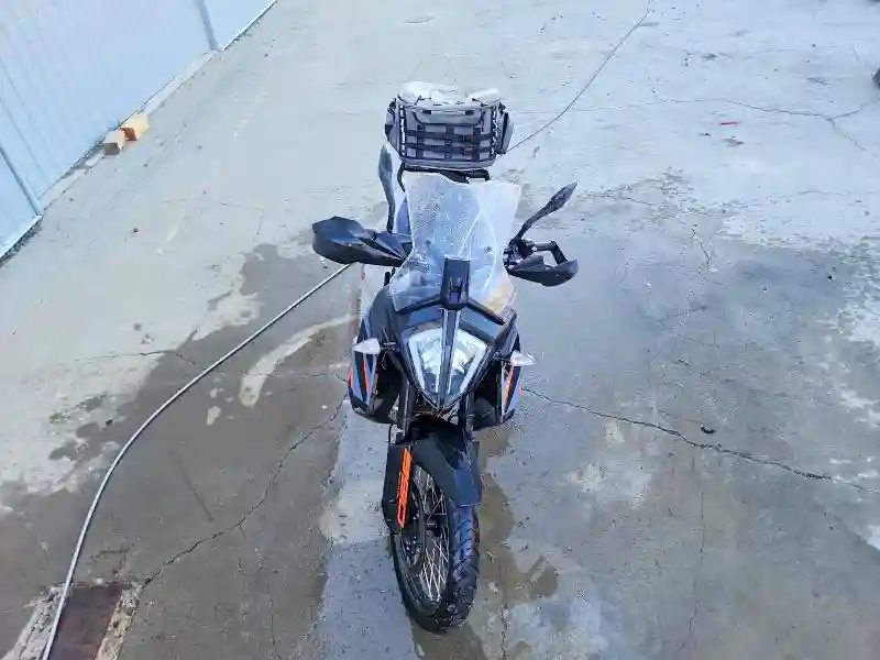 VBKTS6402MM805273 2021 KTM 890-4