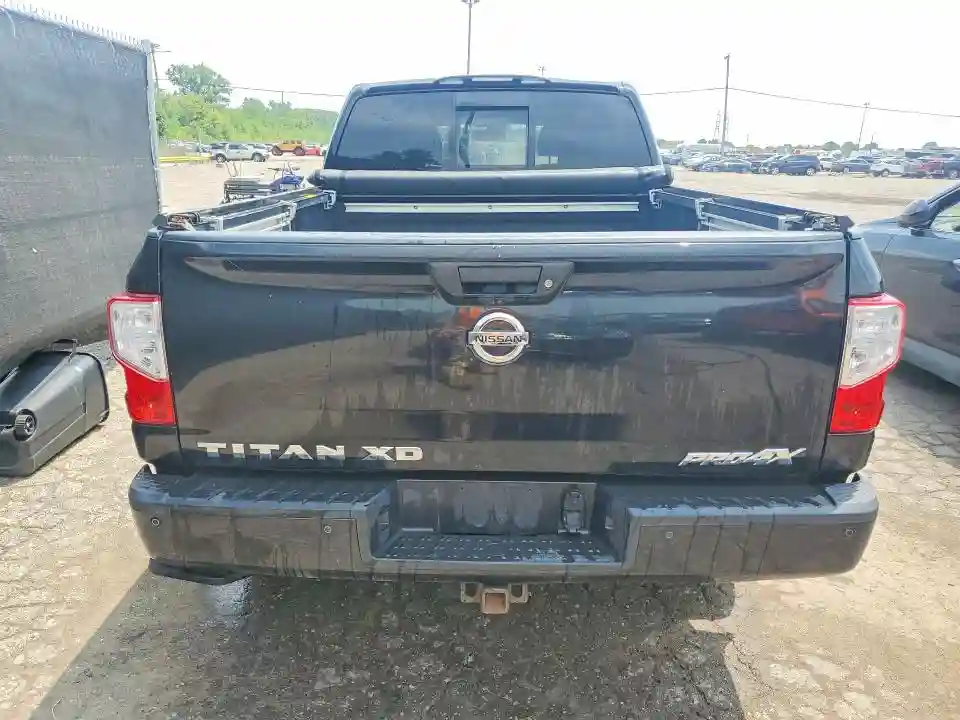 1N6BA1F46JN541609 2018 NISSAN TITAN-5