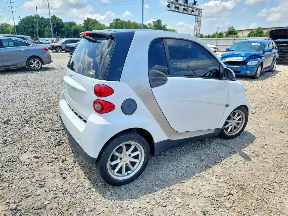 WMEEJ3BA4AK358154 2010 SMART FORTWO-2