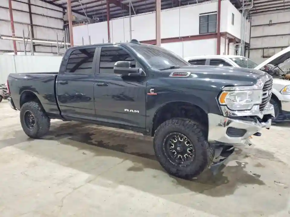3C6UR5DL3LG115661 2020 RAM 2500-3