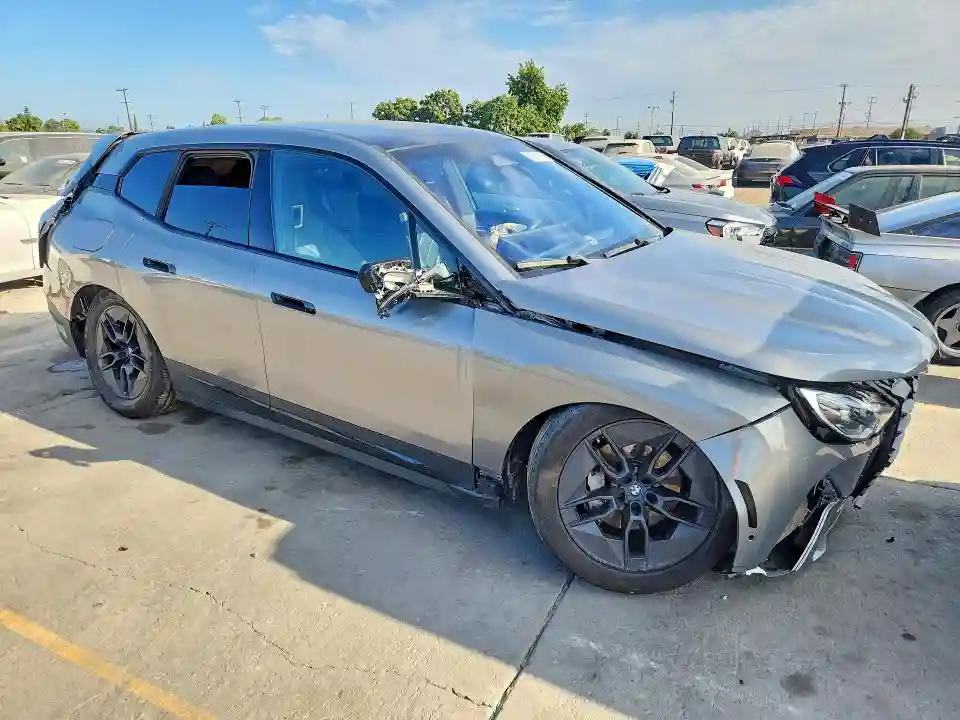 WB523CF03PCM19294 2023 BMW ALL OTHER-3