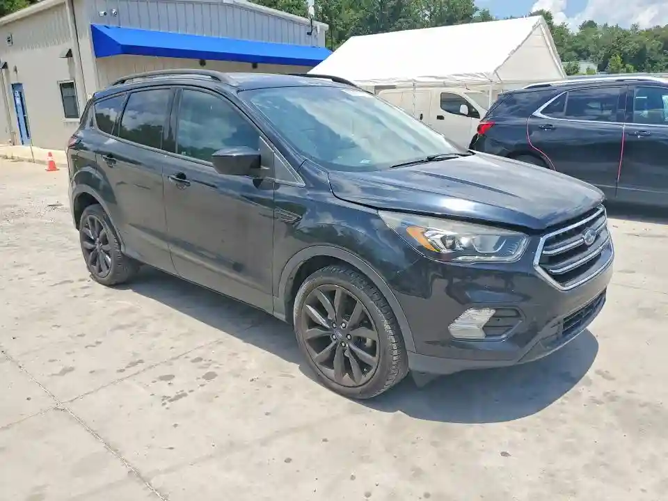 1FMCU0HD4JUC73179 2018 FORD ESCAPE-3
