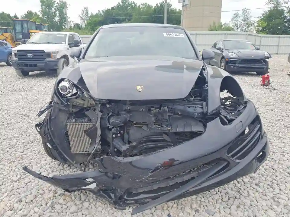 WP1AF2A27DLA21834 2013 PORSCHE CAYENNE-4