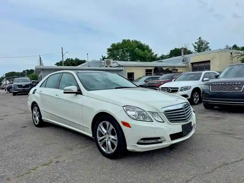 WDDHF8HB7BA349889 2011 MERCEDES-BENZ E-CLASS-0