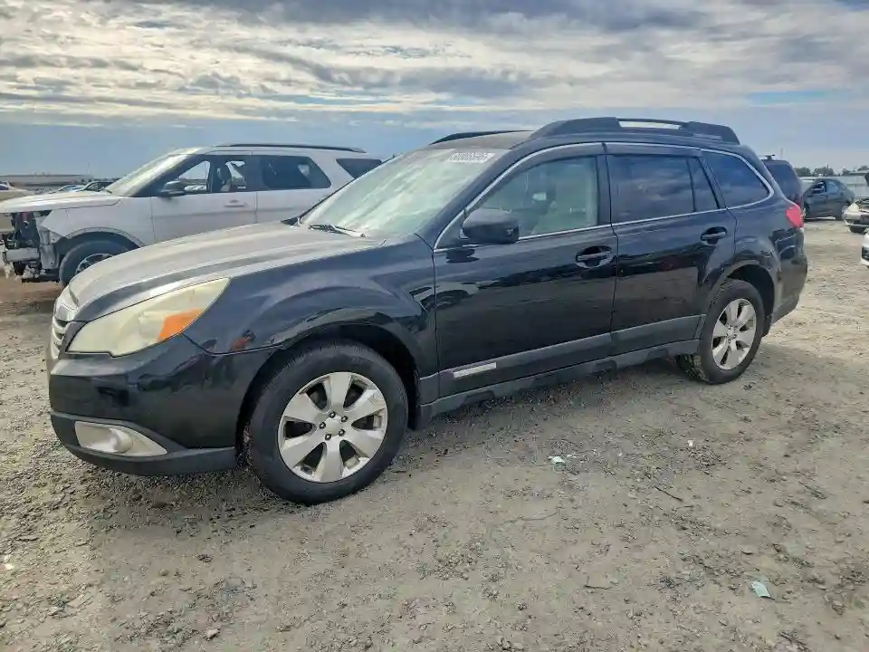 4S4BRBGC9B3366417 2011 SUBARU OUTBACK-0