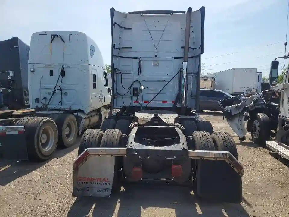 4V4NC9TH2KN212010 2019 VOLVO VN-5