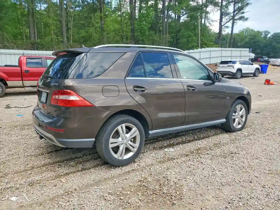 4JGDA2EB9CA011853 2012 MERCEDES-BENZ M-CLASS-2