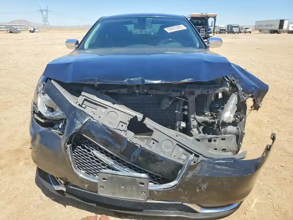 2C3CCAEG5JH148551 2018 CHRYSLER 300-4