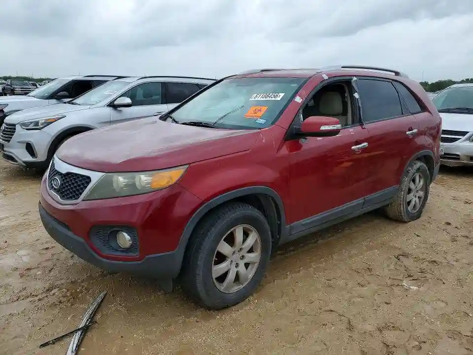 5XYKT4A1XBG041151 2011 KIA SORENTO-0