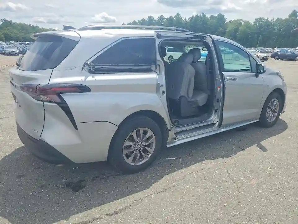 5TDYRKEC2SS228752 2025 TOYOTA SIENNA-2