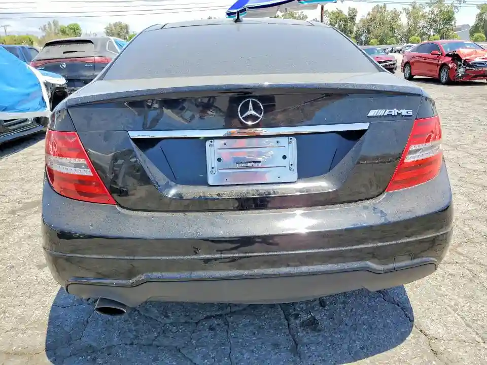 WDDGJ4HB7FG385734 2015 MERCEDES-BENZ C 250-5