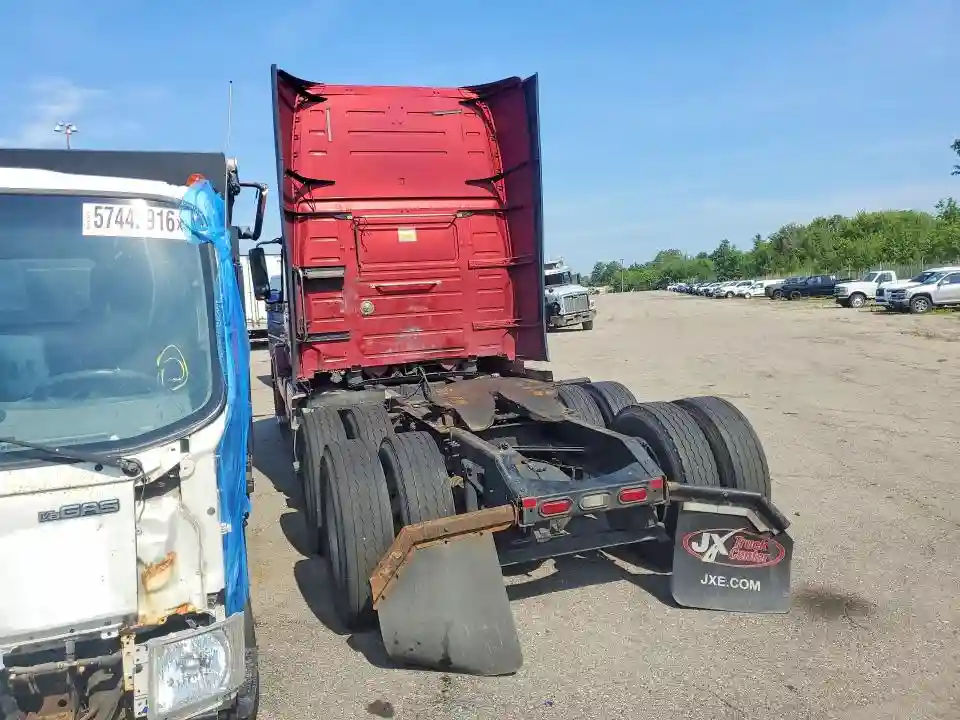 4V4NC9EH9HN981903 2017 VOLVO ALL MODELS-1