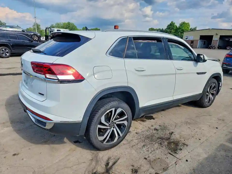 1V2TE2CA4MC211607 2021 VOLKSWAGEN ATLAS-2