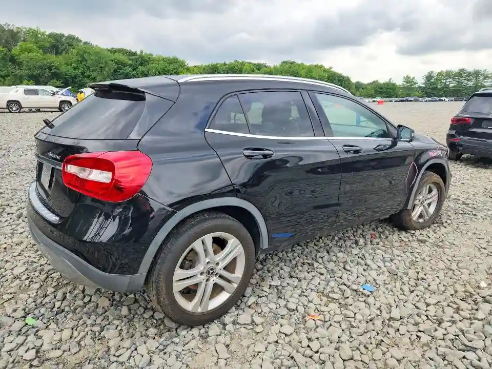WDCTG4GBXJJ418594 2018 MERCEDES-BENZ GLA-CLASS-2