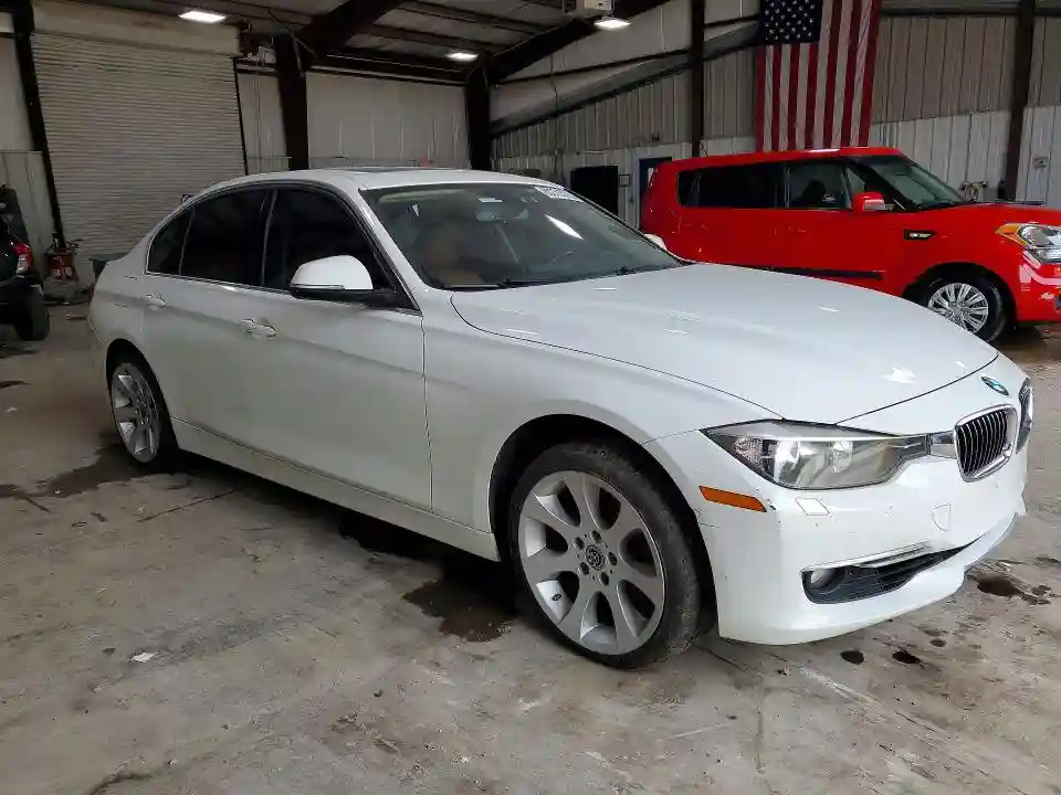 WBA3B5C59DF595359 2013 BMW 3 SERIES-3