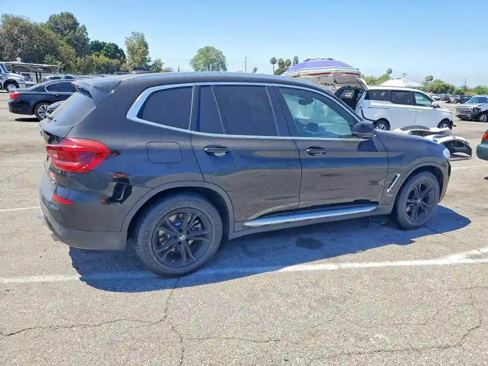 5UXTR7C53KLF34499 2019 BMW X3-2