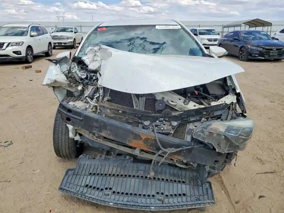 5YFBURHE2JP803532 2018 TOYOTA COROLLA-4