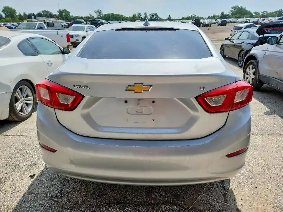1G1BE5SM6H7175419 2017 CHEVROLET CRUZE-5