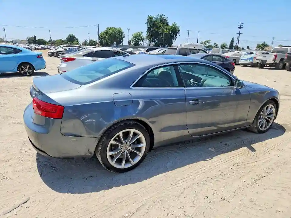 WAULFAFR1DA001419 2013 AUDI A5-2