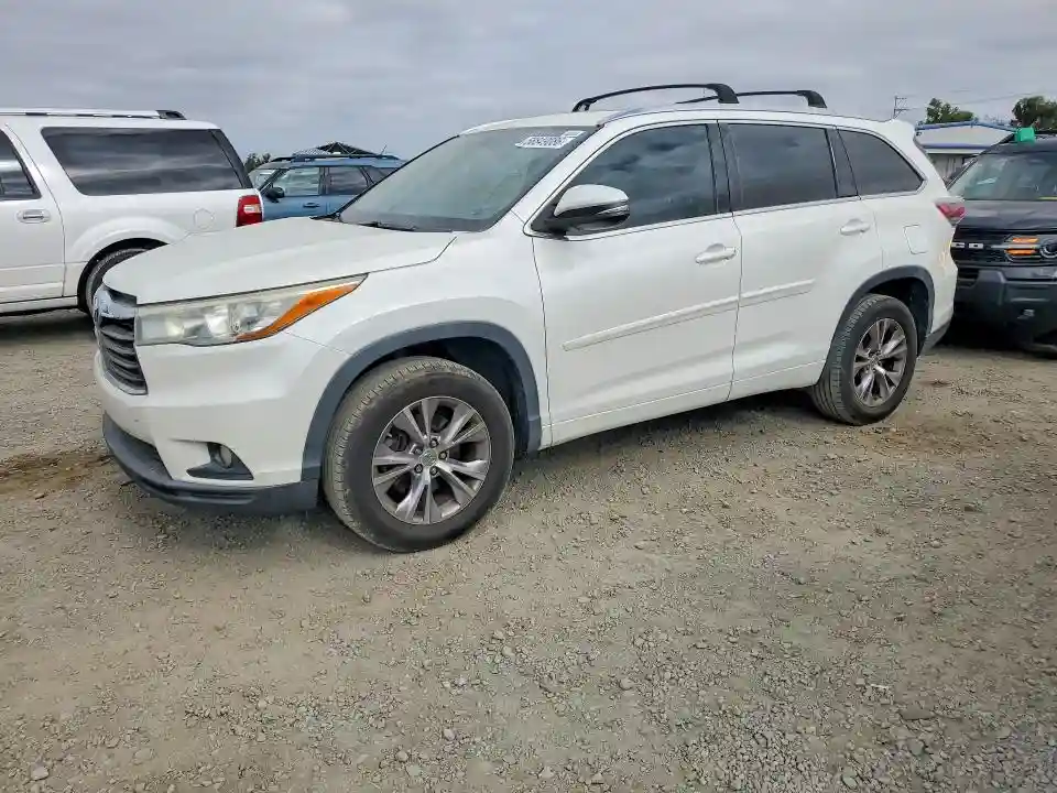 5TDKKRFHXFS079476 2015 TOYOTA HIGHLANDER-0
