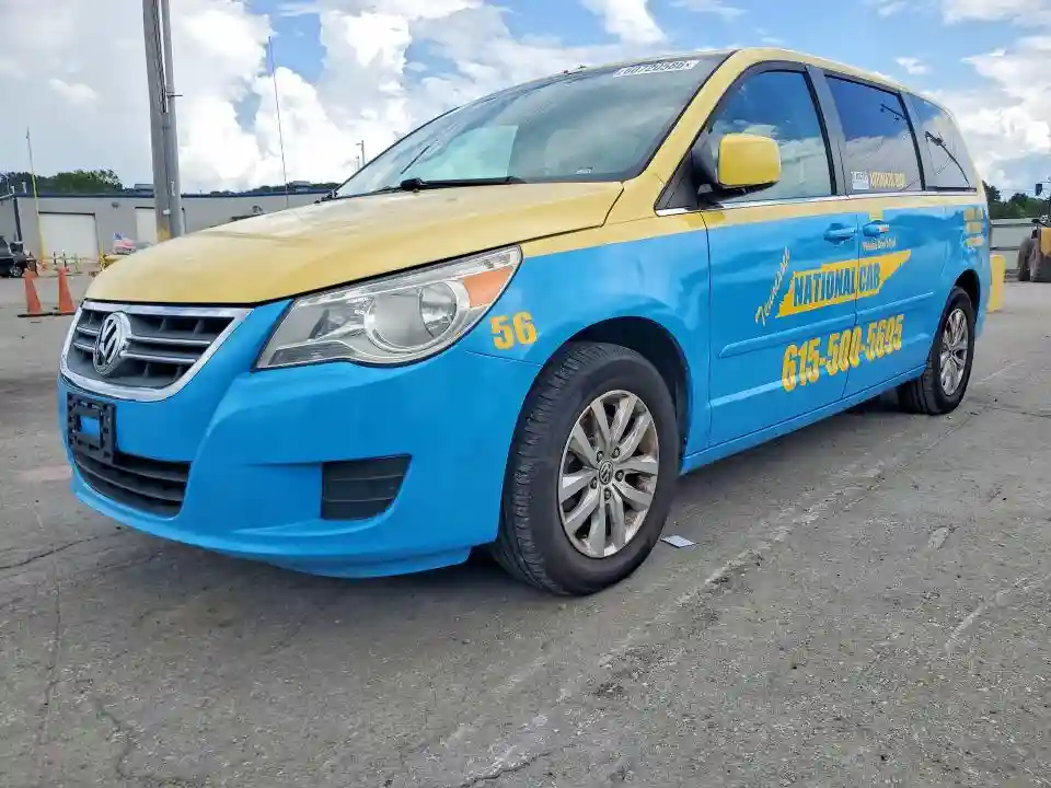 2C4RVABG4DR725153 2013 VOLKSWAGEN ROUTAN-0