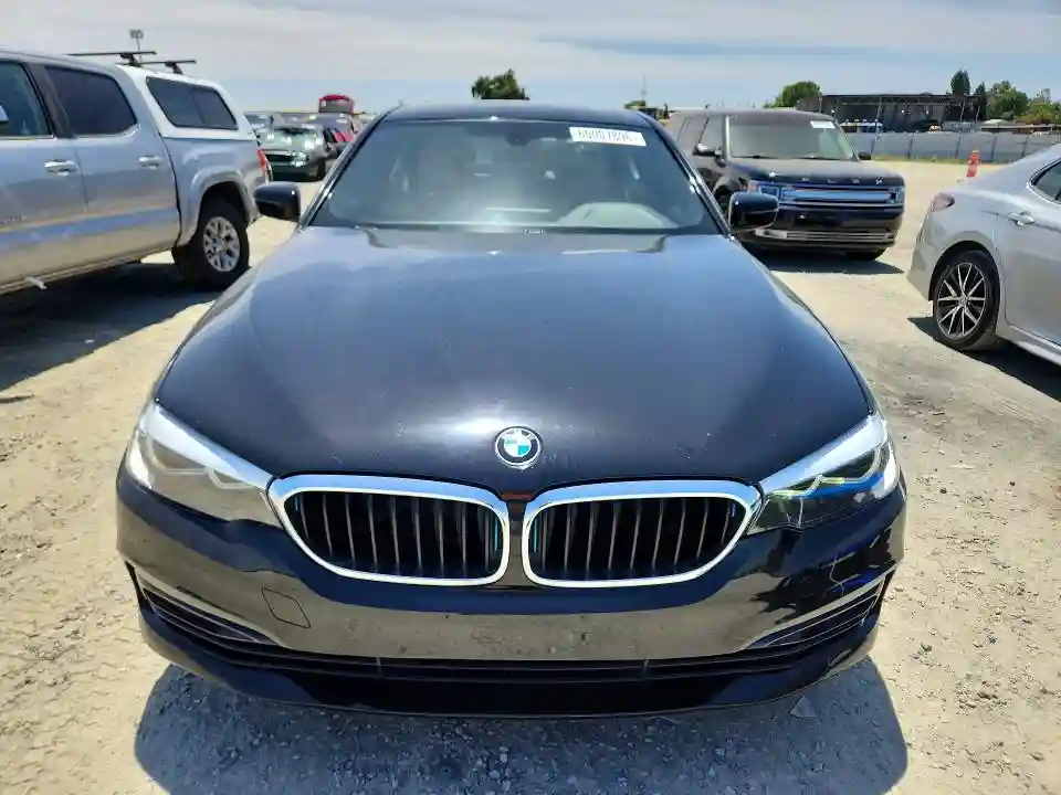 WBAJA9C58JB252031 2018 BMW 5 SERIES-4