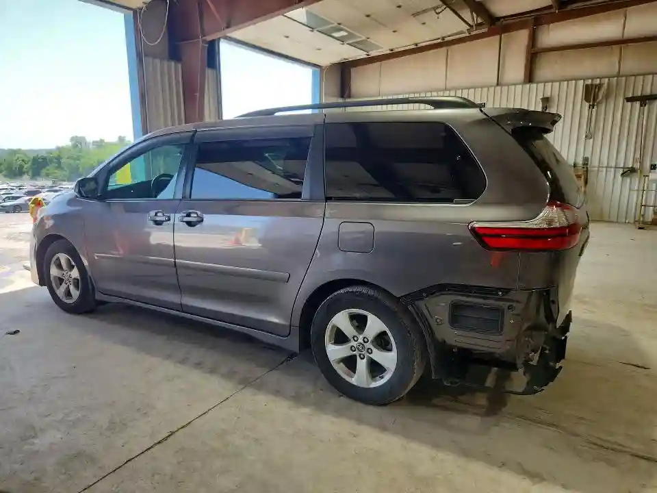 5TDKZ3DC0KS969110 2019 TOYOTA SIENNA-1