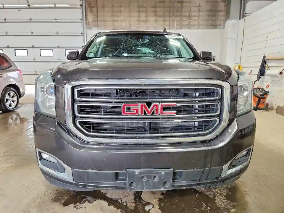 1GKS2GKCXHR183633 2017 GMC YUKON-4