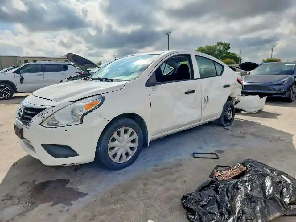 3N1CN7AP0HL865216 2017 NISSAN VERSA-0