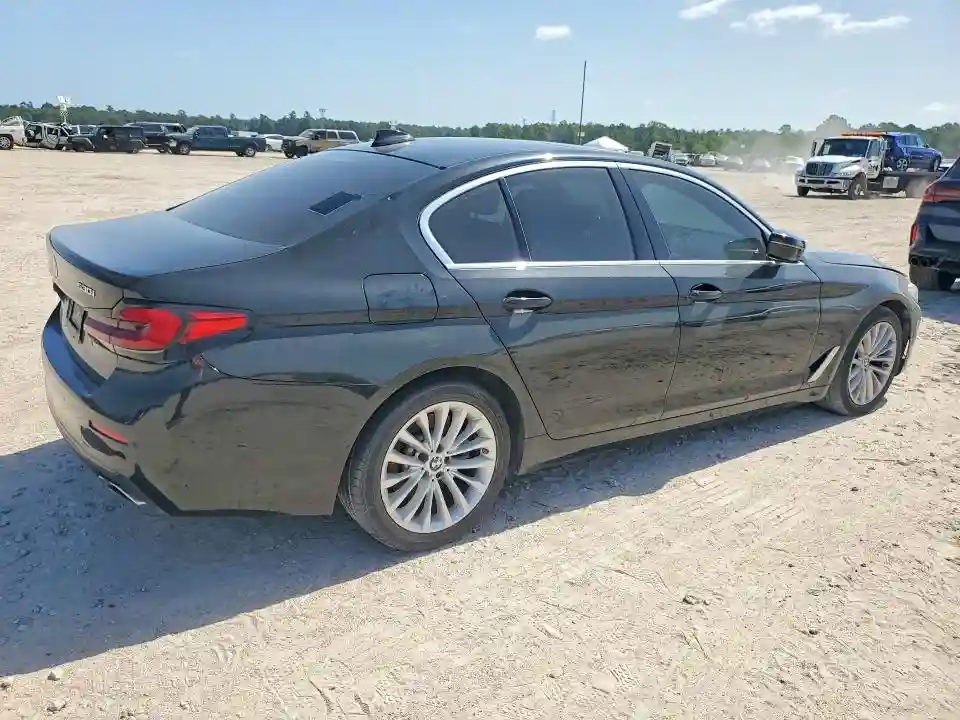 WBA53BH08MWW96894 2021 BMW 5 SERIES-2