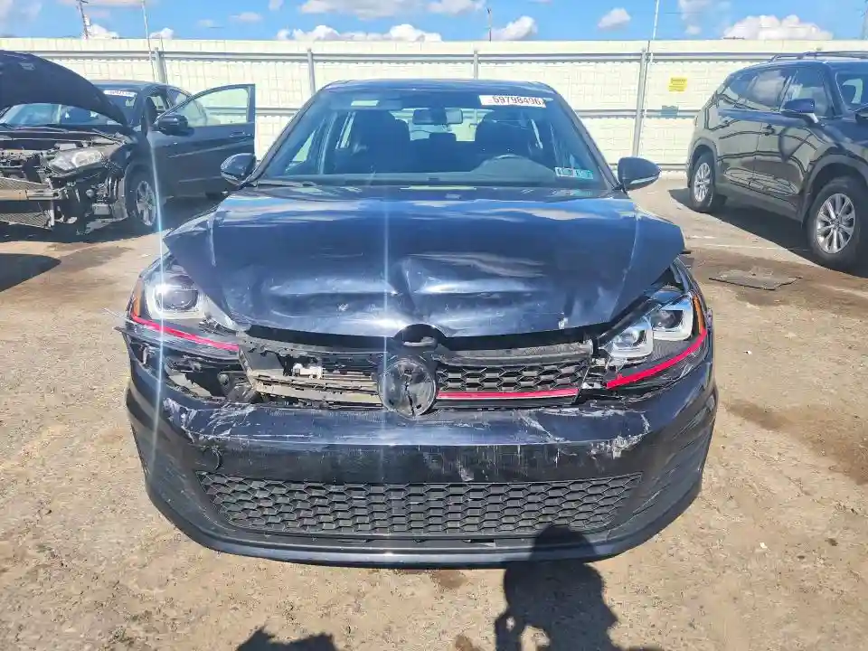 3VW547AU2HM050649 2017 VOLKSWAGEN GTI-4
