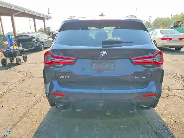 5UX53DP08R9U38119 2024 BMW X3-5