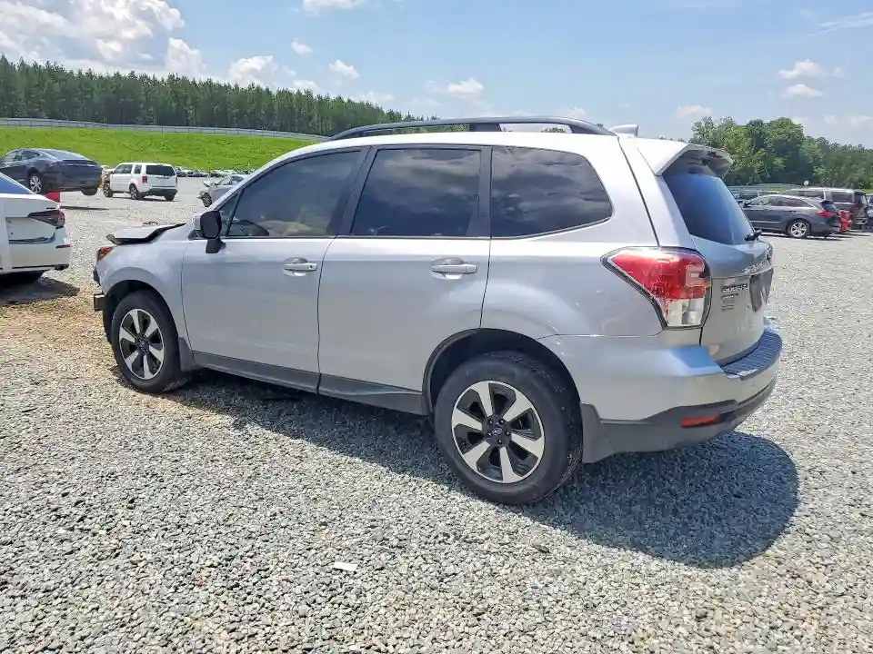 JF2SJAEC5HH591729 2017 SUBARU FORESTER 2-1