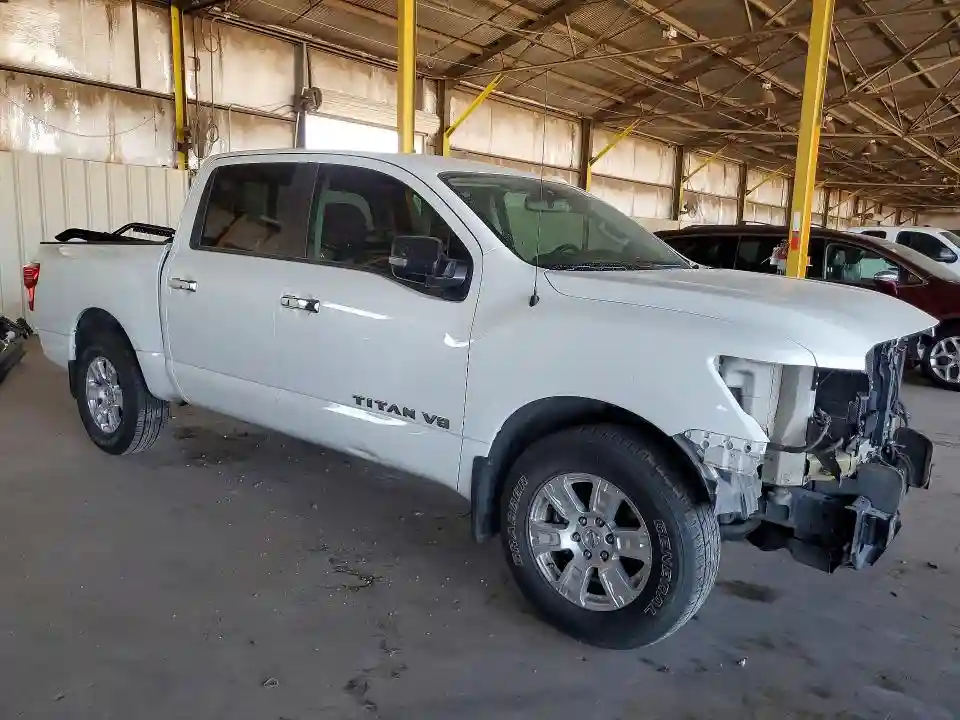 1N6AA1E69JN544549 2018 NISSAN TITAN-3