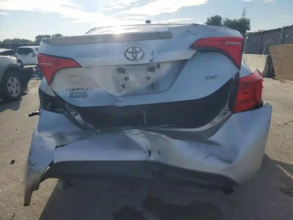 5YFBURHE0JP837551 2018 TOYOTA COROLLA-5
